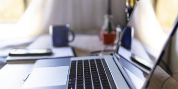 Energie: Virtuelle Geschäftsreisen ins Ausland boomen